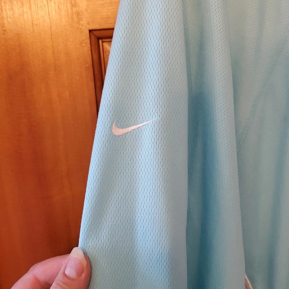 Nike Women's Aqua and White Full Zip Dri-Fit Hooded Jacket Size‎ Large 12-14